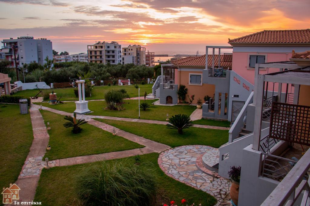 Ta Spitakia Tsarbopoulos Kyparissia Exterior photo